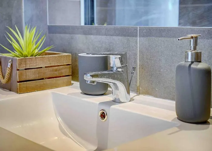 아파트 Le Max Et Leo - 600m - Verriere Cote D'azur 칸느