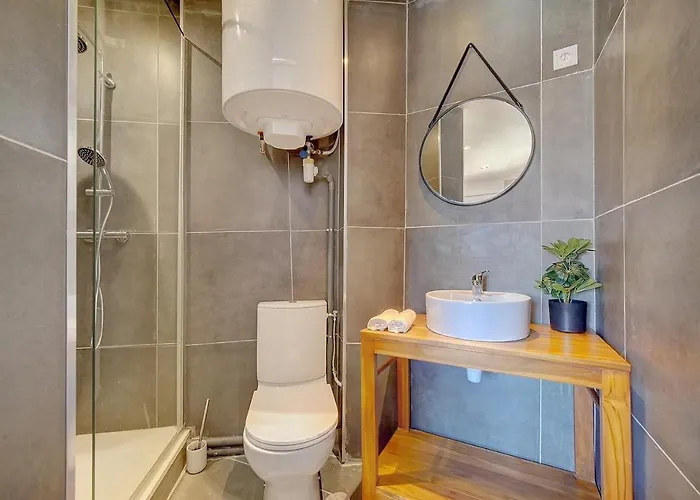 Le Max Et Leo - 600m - Verriere Cote D'azur * 칸느