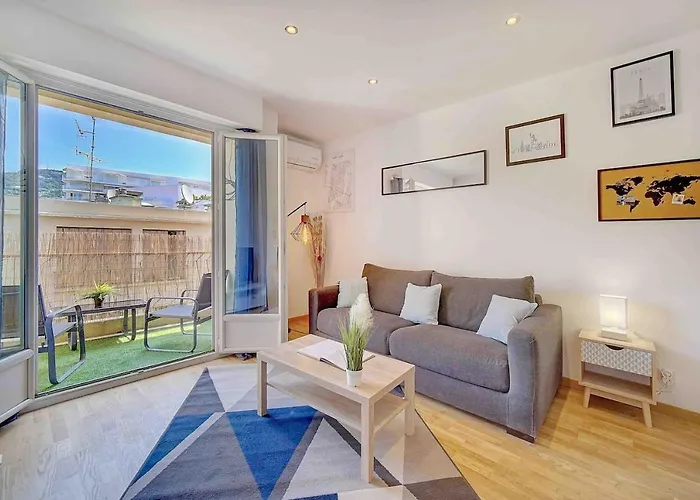 Le Max Et Leo - 600m - Verriere Cote D'azur * 칸느